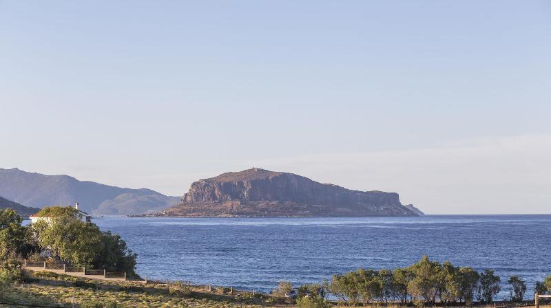 Iris Beach Hotel Monemvasia Exterior photo