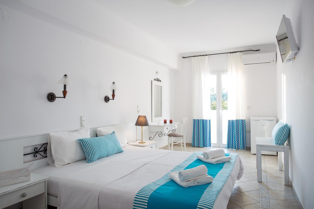 Iris Beach Hotel Monemvasia Exterior photo